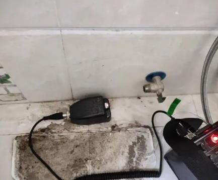 望谟屋顶漏水维修公司分享下卫生间漏水的危害及解决方法